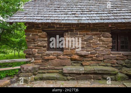 Refektorium, das in den 1930er Jahren von den jungen Männern des Civilian Conservation Corps im Palmetto State Park in der Nähe von Luling, Texas, USA, errichtet wurde Stockfoto