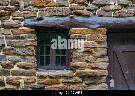 Refektorium, das in den 1930er Jahren von den jungen Männern des Civilian Conservation Corps im Palmetto State Park in der Nähe von Luling, Texas, USA, errichtet wurde Stockfoto