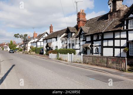 Alte Fachwerkhäuser an der Church Road, Eardisley, Herefordshire Stockfoto