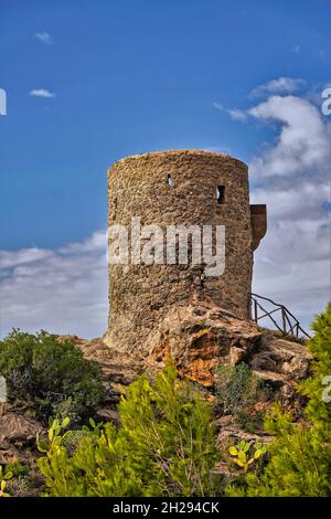 Bilder Torre del Verger Mallorca Wachturm in der Serra de Tramuntana Gebirge Stockfoto