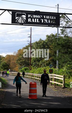 Das Zeichen des Hudson Valley Rail Trail über den Trail Kopf in Highland.New York.USA Stockfoto