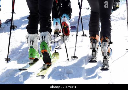 Schitoureneher auf dem Kasberg (Bezirk Gmunden, Oerreich, Österreich) - Skitourengeher auf dem Kasberg (Kreis Gmunden, Oberösterreich, Österreich) Stockfoto