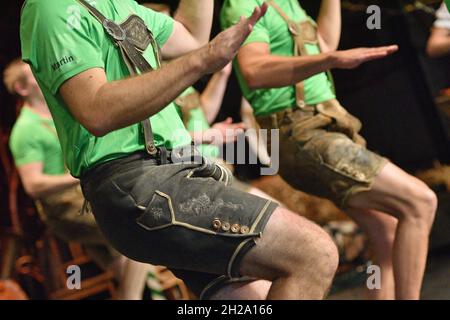 Schuhplatten und Schuhplatten - Schuhplatten Stockfoto