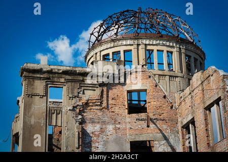 Eine Nahaufnahme des Genbaku Dome oder Atombombendoms, ein UNESCO-Weltkulturerbe in der Nähe des Erdnullhypozentrums der Atombombe, die auf H abgeworfen wurde Stockfoto