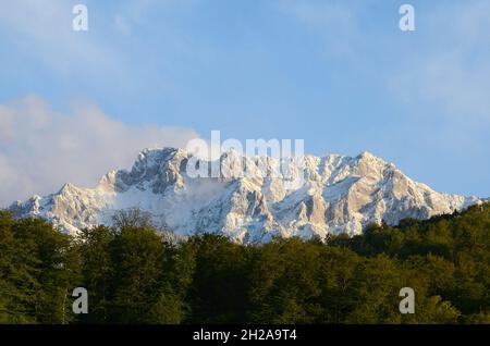 Der Traunstein im Winter mit Schnee, Österreich, Europa - der Traunstein im Winter mit Schnee, Österreich, Europa Stockfoto