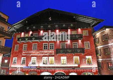 Das „Weisse Rössl“ ist ein Hotel in Sankt Wolfgang am Wolfgangsee im Salzkammergut. Das „Weisse Rössl“ diente dem Singspiel „im weißen Rössl“ von Ralp Stockfoto