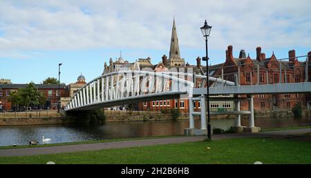 Neue Brücke über den Fluss Great Ouse in Bedford UK. Stockfoto