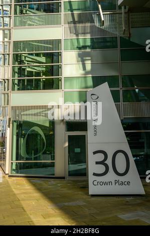 Eintritt in die Kanzlei Pinsent Masons am Crown Place 30 in der Earl Street, London, England. Stockfoto