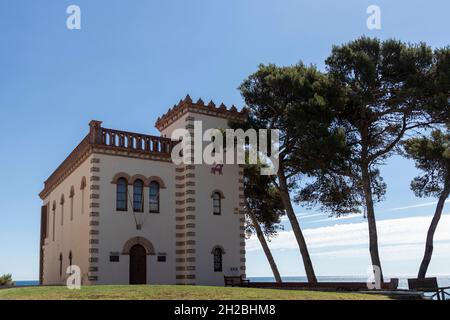 Schloss in der Stadt La escala an der costa brava ein sonniger Sommertag Stockfoto