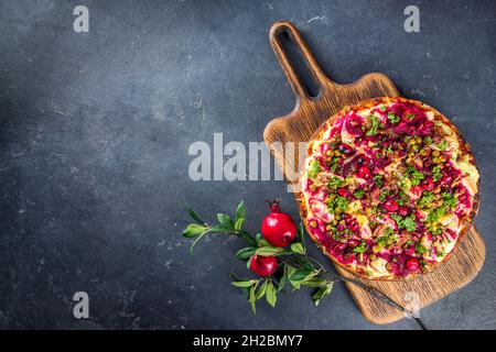 Thanksgiving Restpizza, klassische putenbrötchen oder Sandwich in Form von Pizza Stockfoto