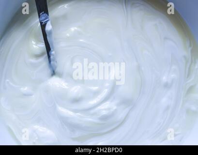 Kochvorgang von Vanilleeis. Stockfoto