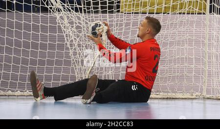 Kiel, Deutschland. 20. Okt 2021. firo: 20.10.2021 Handball Champions League: THW Kiel - Pick Szeged 32:32 UHR Boden, TORWART, Dario Quenstedt, THW/dpa/Alamy Live News Stockfoto