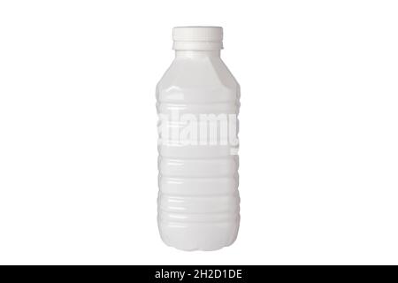 Weiße Plastikflasche für Milch oder Joghurt isoliert auf weißem Hintergrund. Verpackung von Milchprodukten. Plastikflasche ohne Etikett zum Nachmachen. Stockfoto