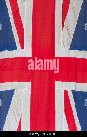 Große Union Jack-Flagge, High Bickington, Devon, England, Vereinigtes Königreich. Stockfoto