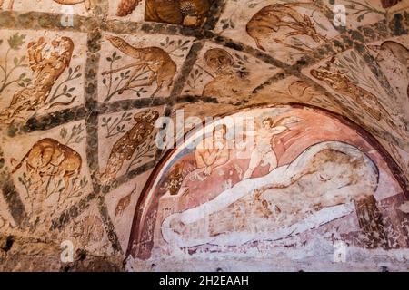 QUSAYR AMRA, JORDANIEN - 3. APRIL 2017: Fresken in Qusayr Amra manchmal Quseir Amra oder Qasr Amra , einem der Wüstenburgen im östlichen Jordanien Stockfoto