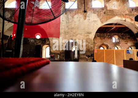 Im Inneren der hagia sophia-Moschee in iznik. Architektonische Details der alten Kirche und bedeckt zur islamischen Moschee durch frühe Stufe des Ottomanen Reiches. Stockfoto