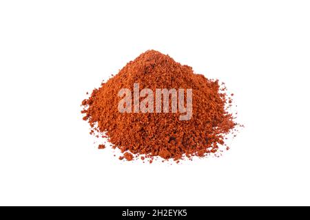 Tandoori Masala Mischung von Gewürzen Haufen isoliert auf weißem Hintergrund. Gewürze und Lebensmittelzutaten. Stockfoto