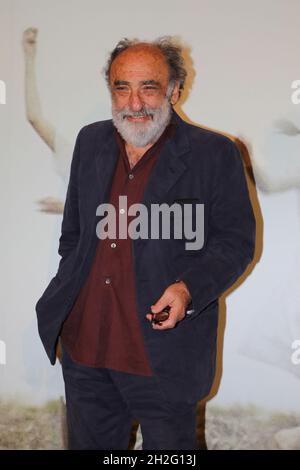 Rom, Italien. Oktober 2021. Rome Cinema Fest 2021, Rome Film Fest, Photocall des Films 'All the fault of Paradise'. Im Bild: Alessandro Haber Kredit: Unabhängige Fotoagentur/Alamy Live News Stockfoto