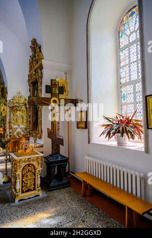 Ein Fragment des Innenraums der Trinity-Kathedrale des Raifa-Klosters in Kasan, Russland Stockfoto