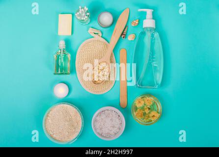 Natürliche heimische Produkte für die Hautpflege. Hafer, Öl, Seife, Gesichtsreiniger. Stockfoto