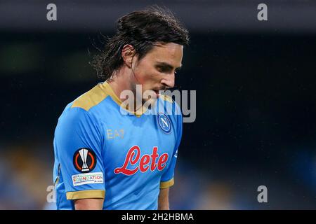 SSC Napoli's mazedonischer Mittelfeldspieler Eljif Elmas beim europa League Spiel SSC Napoli - Legia Warsaw, im Diego Armando Maradona Stadion, Süditalien, am 21. Oktober 2021. Stockfoto