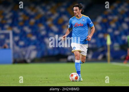 SSC Napoli's mazedonischer Mittelfeldspieler Eljif Elmas beim europa League Spiel SSC Napoli - Legia Warsaw, im Diego Armando Maradona Stadion, Süditalien, am 21. Oktober 2021. Stockfoto