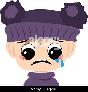 Kind mit Weinen und Tränen Emotion, trauriges Gesicht, depressive Augen in violettem Hut mit Pom Pom. Kopf des Kleinkindes mit melmüdem Ausdruck Stock Vektor