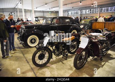 Padua, Italien. Oktober 2021. Inaugurazione Auto e Moto d'Epoca durante Inaugurazione Auto e Moto d'Epoca, Nachrichten in Padova, Italia, 22 ottobre 2021 Quelle: Independent Photo Agency/Alamy Live News Stockfoto