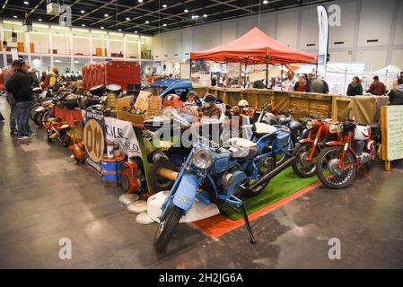 Padua, Italien. Oktober 2021. Inaugurazione Auto e Moto d'Epoca durante Inaugurazione Auto e Moto d'Epoca, Nachrichten in Padova, Italia, 22 ottobre 2021 Quelle: Independent Photo Agency/Alamy Live News Stockfoto