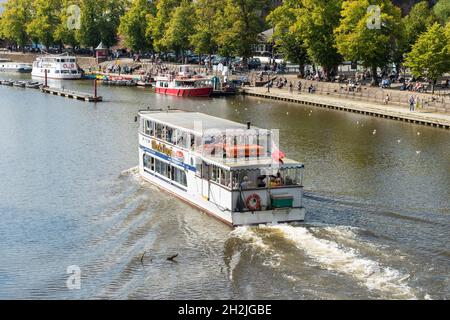 Ausflug mit dem Boot Mark Twain auf dem Fluss Dee Chester 2021 Stockfoto