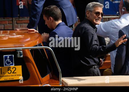 Der Schauspieler George Clooney kommt am 30. August 2017 zum 74. Filmfestival in Venedig, Italien. (MVS) Stockfoto