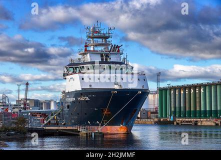 ABERDEEN STADT SCHOTTLAND HAFEN YANGTZE SEACOR SCHIFF IM FLUSS DEE VERTÄUT Stockfoto