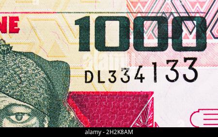 1000 Leones-Banknote, Bank of Sierra Leone, Klonaufdruck, Nominalwert, ausgestellt 2002 Stockfoto