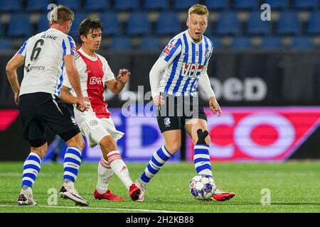 EINDHOVEN, NIEDERLANDE - 22. OKTOBER: Brian de Keersmaecker vom FC Eindhoven während des niederländischen Keukenkampioendivisie-Spiels zwischen dem FC Eindhoven und Ajax U23 im Jan Louwers Stadion am 22. Oktober 2021 in Eindhoven, Niederlande (Foto: Jeroen Meuwsen/Orange Picters) Stockfoto