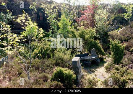 Skulpturen im Millennium Garden im stillgestühlten NAB End Quarry, Mytholmroyd, West Yorkshire Stockfoto