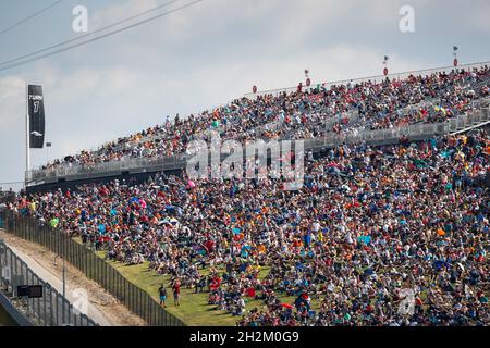 Austin, USA. 22. Oktober 2021. Zuschauer, Fans beim Formel 1 Aramco United States Grand Prix 2021, 17. Lauf der FIA Formel 1 Weltmeisterschaft 2021 vom 21. Bis 24. Oktober 2021 auf dem Circuit of the Americas, in Austin, Texas, Vereinigte Staaten von Amerika - Foto Antonin Vincent / DPPI Kredit: DPPI Media/Alamy Live News Stockfoto