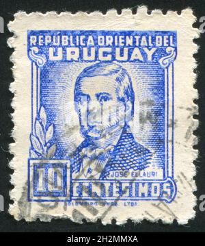 URUGUAY - UM 1945: Briefmarke gedruckt von Uruguay, zeigt Jose Ellauri, um 1945 Stockfoto