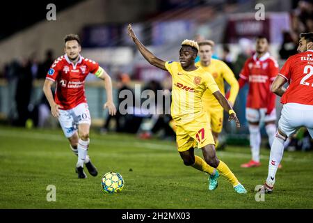 Vejle, Dänemark. Oktober 2021. Simon Adingra (17) vom FC Nordsjaelland beim 3F Superliga-Spiel zwischen Vejle Boldklub und FC Nordsjaelland im Vejle Stadion in Vejle. (Foto: Gonzales Photo/Alamy Live News Stockfoto