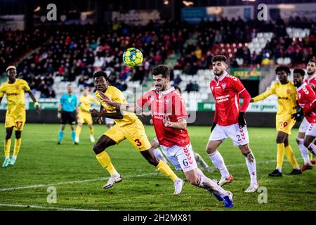 Vejle, Dänemark. Oktober 2021. Saeid Ezatolahi (6) von Vejle Boldklub beim 3F Superliga-Spiel zwischen Vejle Boldklub und FC Nordsjaelland im Vejle Stadion in Vejle. (Foto: Gonzales Photo/Alamy Live News Stockfoto