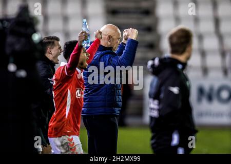Vejle, Dänemark. Oktober 2021. Cheftrainer Peter Sorensen von Vejle Boldklub beim 3F Superliga-Spiel zwischen Vejle Boldklub und FC Nordsjaelland im Vejle Stadion in Vejle. (Foto: Gonzales Photo/Alamy Live News Stockfoto