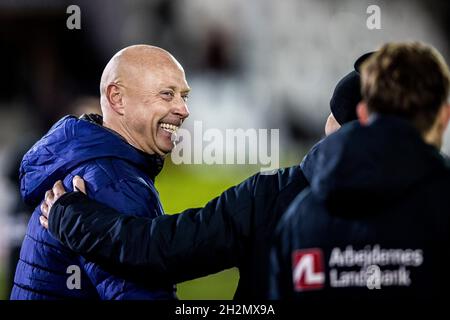 Vejle, Dänemark. Oktober 2021. Cheftrainer Peter Sorensen von Vejle Boldklub nach dem 3F Superliga-Spiel zwischen Vejle Boldklub und FC Nordsjaelland im Vejle Stadion in Vejle. (Foto: Gonzales Photo/Alamy Live News Stockfoto