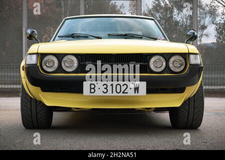 MONTMELO, SPANIEN, 9. OKTOBER 2021: 1970 Toyota Celica ST Coupé (A20/A30, erste Generation), Vorderansicht Stockfoto