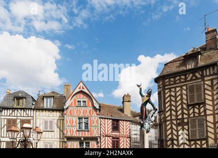 Frankreich, Departement Yonne, Auxerre, historischer Glockenturm La Tour de l'Horloge Stockfoto