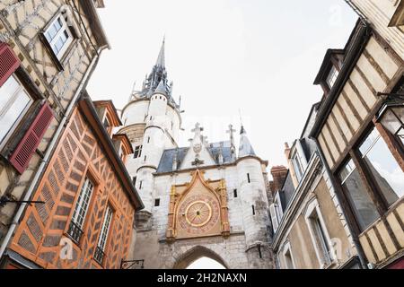 Frankreich, Departement Yonne, Auxerre, historischer Glockenturm La Tour de l'Horloge Stockfoto