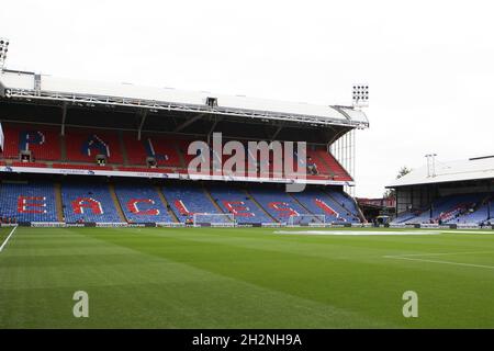 London, Großbritannien. Oktober 2021. Allgemeine Aufnahmen von Selhurst Park während des Premier League-Spiels zwischen Crystal Palace und Newcastle United im Selhurst Park, London, England am 23. Oktober 2021. Foto von Ken Sparks. Nur zur redaktionellen Verwendung, Lizenz für kommerzielle Nutzung erforderlich. Keine Verwendung bei Wetten, Spielen oder Veröffentlichungen einzelner Clubs/Vereine/Spieler. Kredit: UK Sports Pics Ltd/Alamy Live Nachrichten Stockfoto