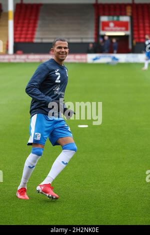 WALSALL, GROSSBRITANNIEN. 23. OKTOBER Barrows Spieler wärmen sich vor dem Sky Bet League 2-Spiel zwischen Walsall und Barrow am Samstag, den 23. Oktober 2021, im Banks' Stadium in Walsall auf. (Kredit: John Cripps | MI Nachrichten) Kredit: MI Nachrichten & Sport /Alamy Live Nachrichten Stockfoto