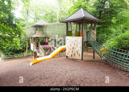 Ninja Zone Woodlands Familienthemenpark, Totnes, Devon, England, Vereinigtes Königreich. Stockfoto