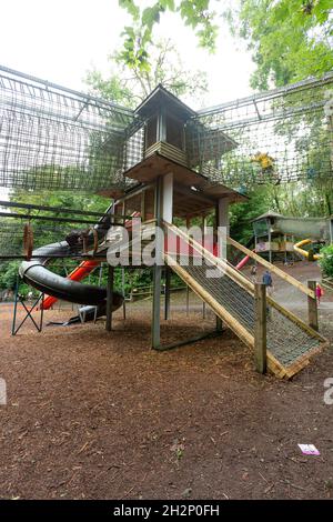 Ninja Zone Woodlands Familienthemenpark, Totnes, Devon, England, Vereinigtes Königreich. Stockfoto