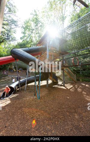 Ninja Zone Woodlands Familienthemenpark, Totnes, Devon, England, Vereinigtes Königreich. Stockfoto