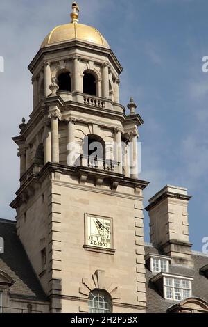 Turm des 1903 Grade II* gelisteten Royal Insurance Building, Queen Avenue, Liverpool, UK, jetzt ein Hotel. Stockfoto